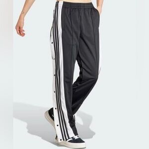Adidas- ADIBREAK PANTS - Black